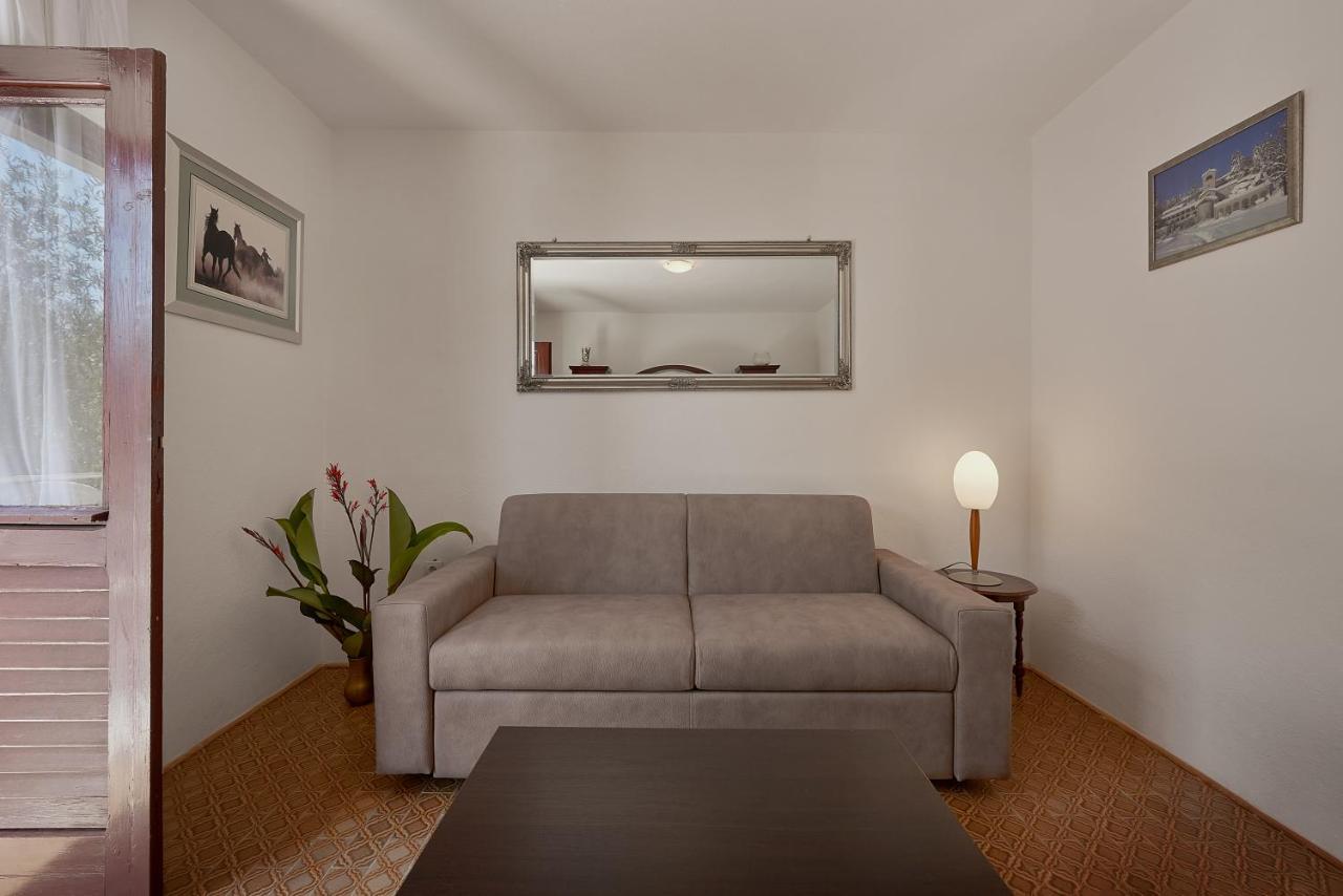 Apartmani Kuca U Maslinama سفيتي ستيفان المظهر الخارجي الصورة